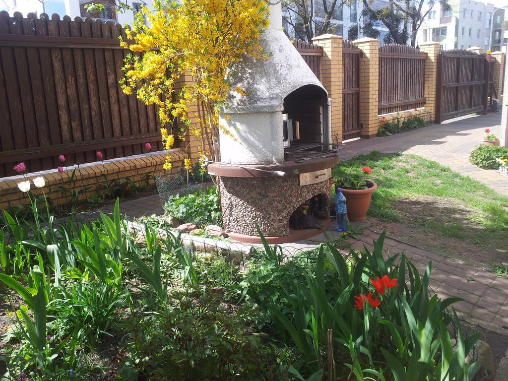 Cozy Apartment With Garden Gdansk Ngoại thất bức ảnh