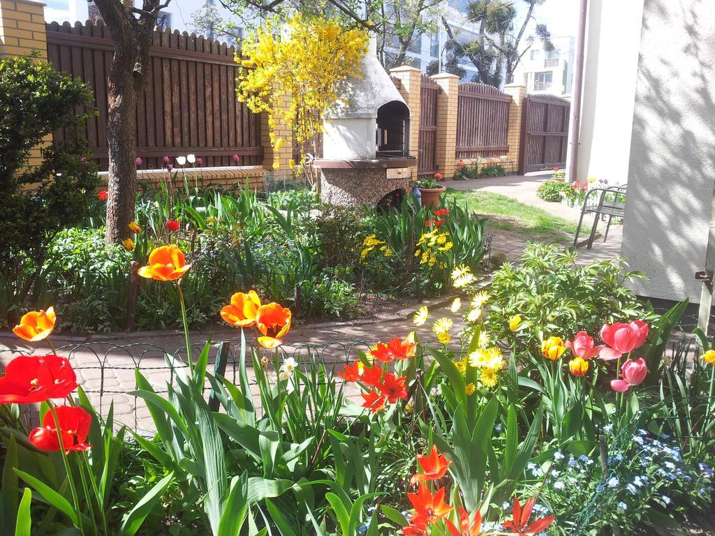 Cozy Apartment With Garden Gdansk Ngoại thất bức ảnh